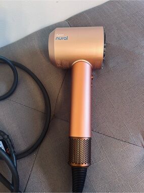 NIB Dyson Supersonic Nural Amber Silk Hair Dryer with Multiple Attachments!